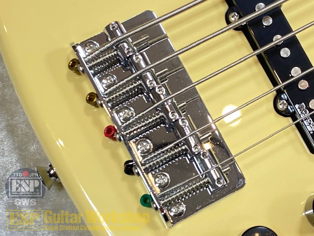 【即納可能】Markbass MAK-B/GV5/C-M CREAM GWS