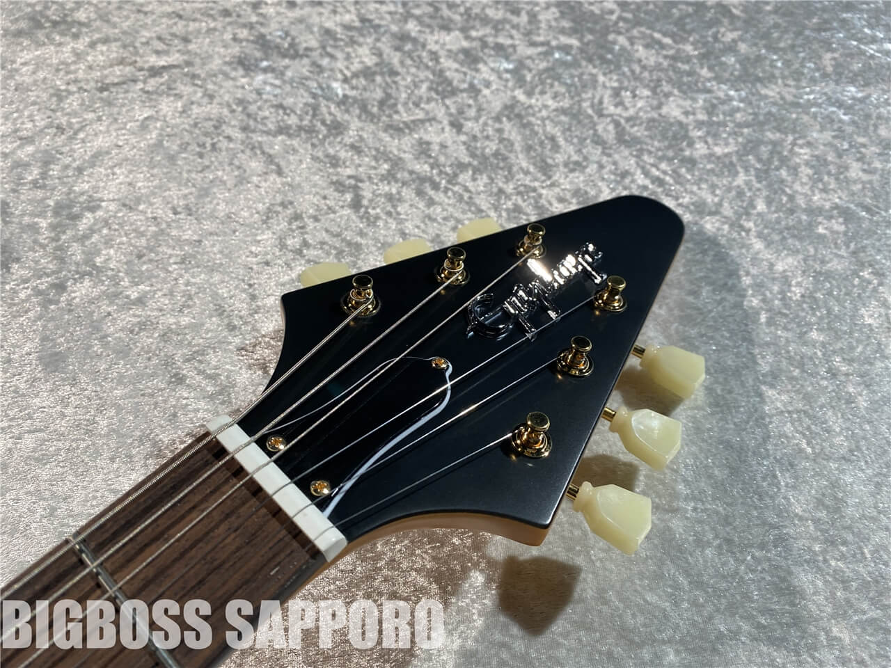 【即納可能】Epiphone(エピフォン) 1958 Korina Flying V (Aged Natural) 札幌店