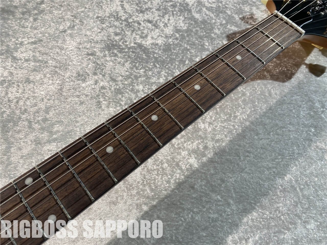 【即納可能】Epiphone(エピフォン) 1958 Korina Flying V (Aged Natural) 札幌店