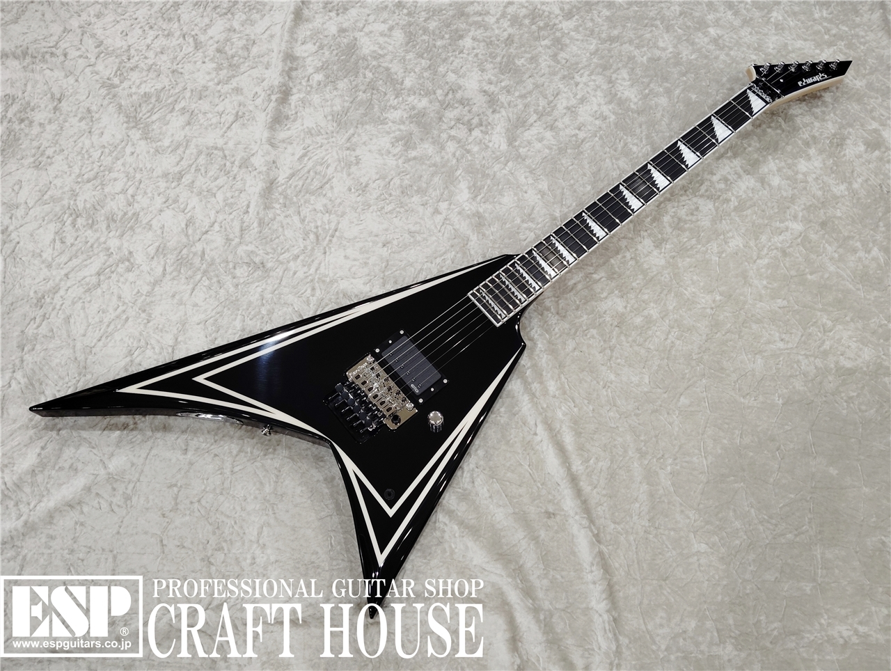 【即納可能】EDWARDS E-ALEXI SAWTOOTH / Black with White Pin Stripe　渋谷店