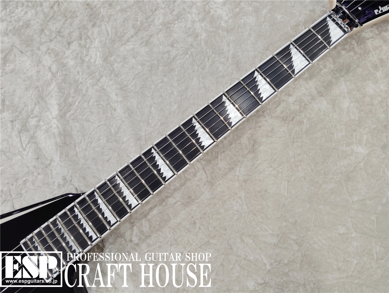 【即納可能】EDWARDS E-ALEXI SAWTOOTH / Black with White Pin Stripe 渋谷店