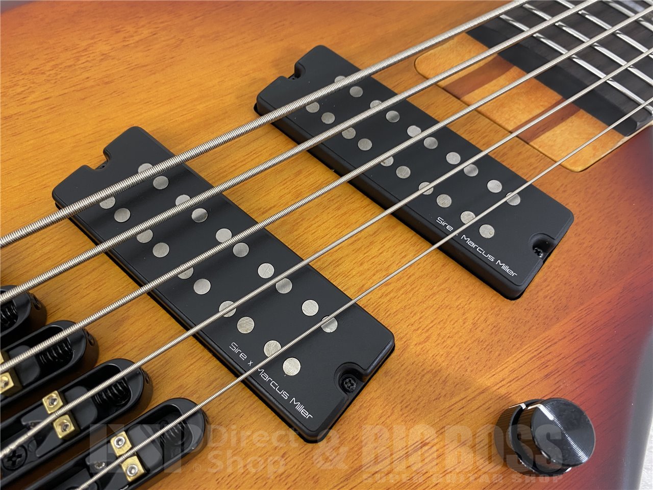 【即納可能】Sire(サイアー) Marcus Miller M6 5-String Headless (Tobacco Sunburst Satin) お茶の水駅前店(東京)
