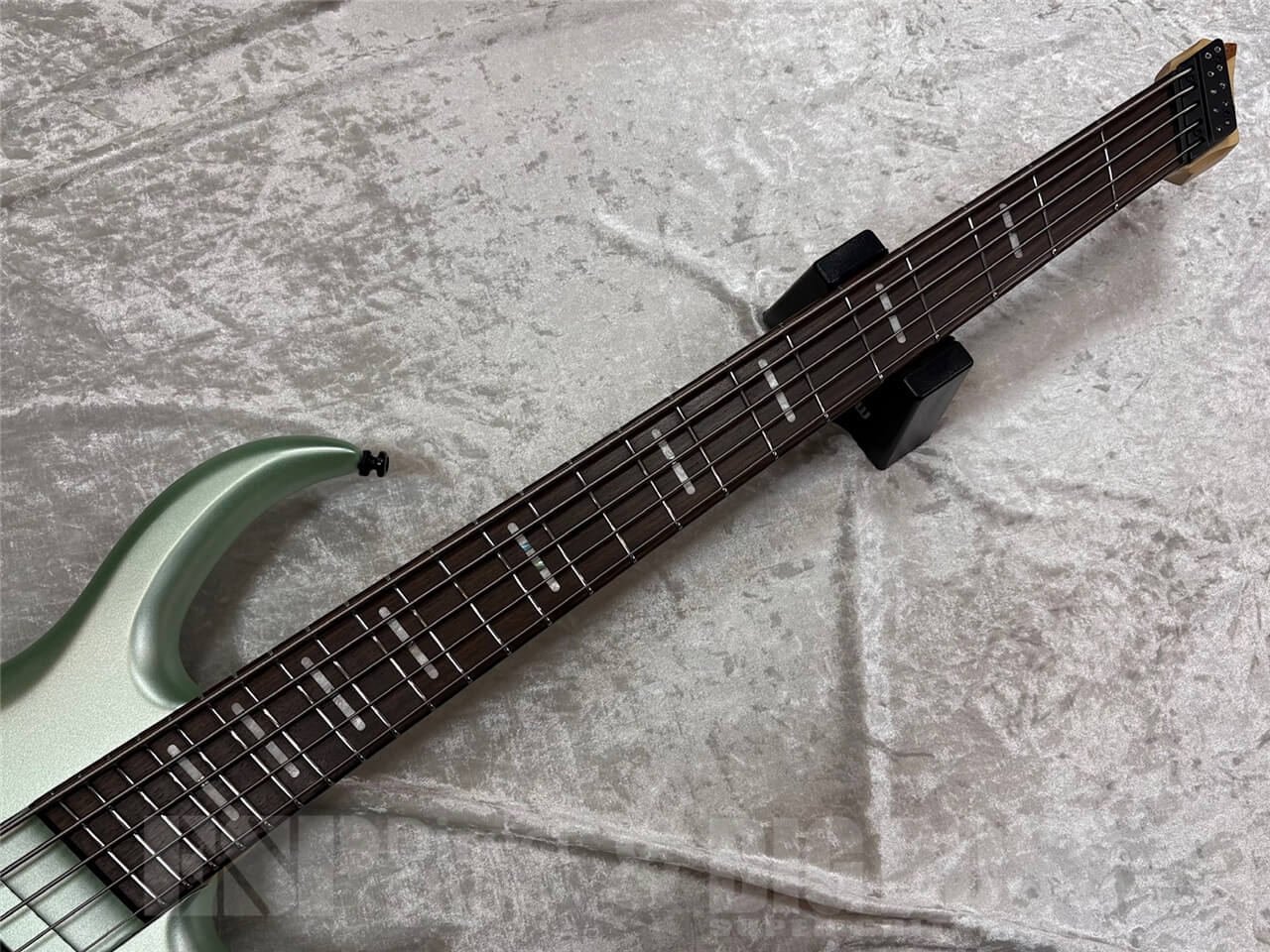 【即納可能】Sire M6 5-String Headless /Surf Green Metallic Satin  GWS