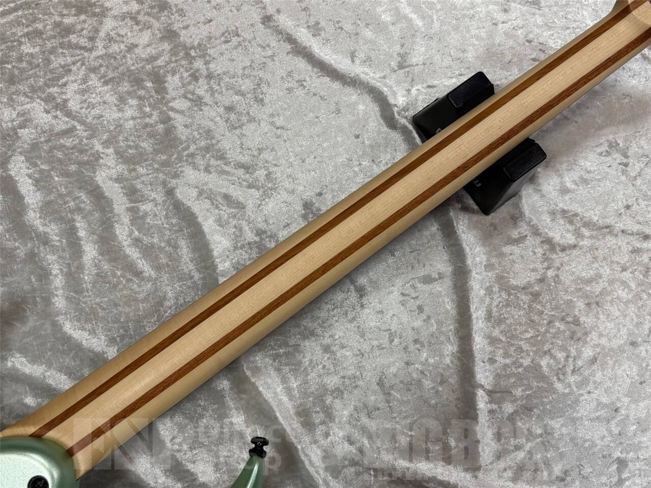 【即納可能】Sire M6 4-String Headless /Surf Green Metallic Satin  GWS