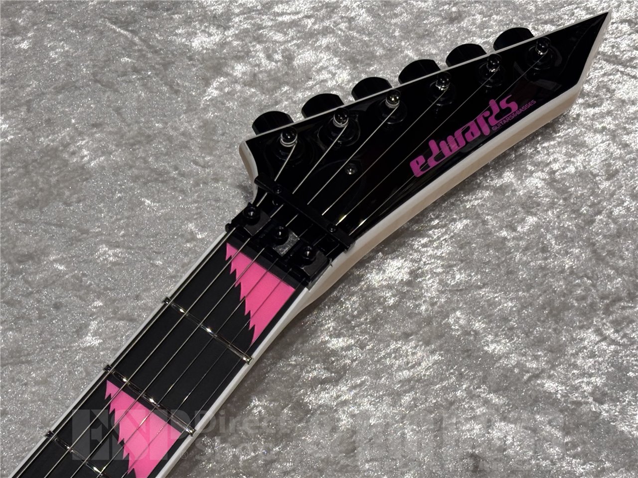 【即納可能】EDWARDS(エドワーズ) E-ALEXI PINK SAWTOOTH / Black with Pink Pin Stripe (Alexi Laiho Model) 広島店