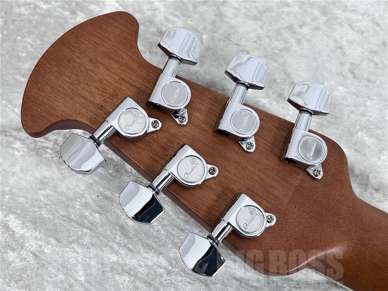 【即納可能】Ovation(オベーション) Celebrity Elite® Exotic Mid Depth CE44X-9B Mint Burst (エレクトリックアコースティックギター) お茶の水駅前店・別館