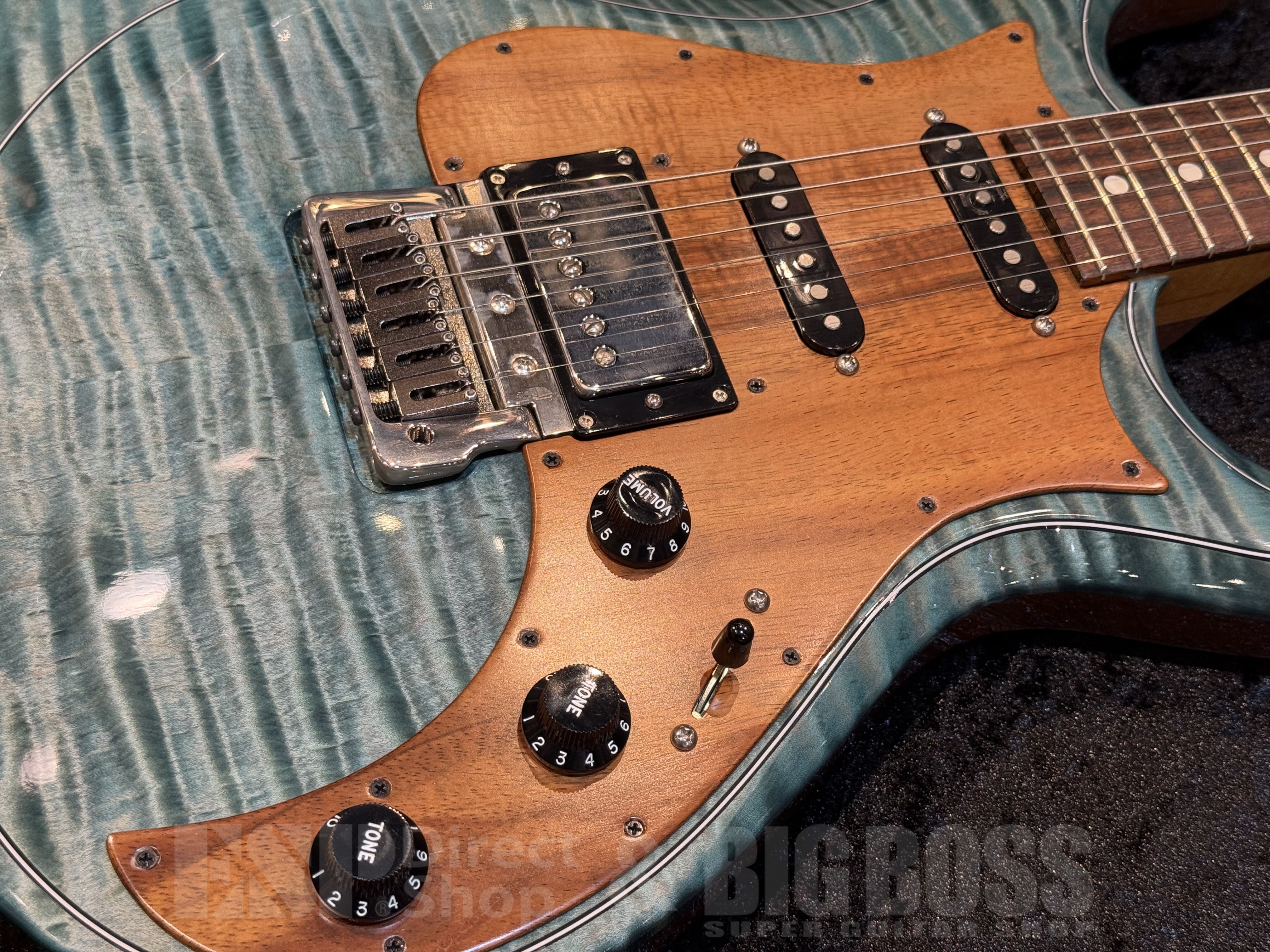【即納可能】Knaggs Guitars(ナッグスギターズ) Severn Trem HSS #1515【Trquoise/xPurf】 福岡店【新春初売りお年玉セール対象商品】