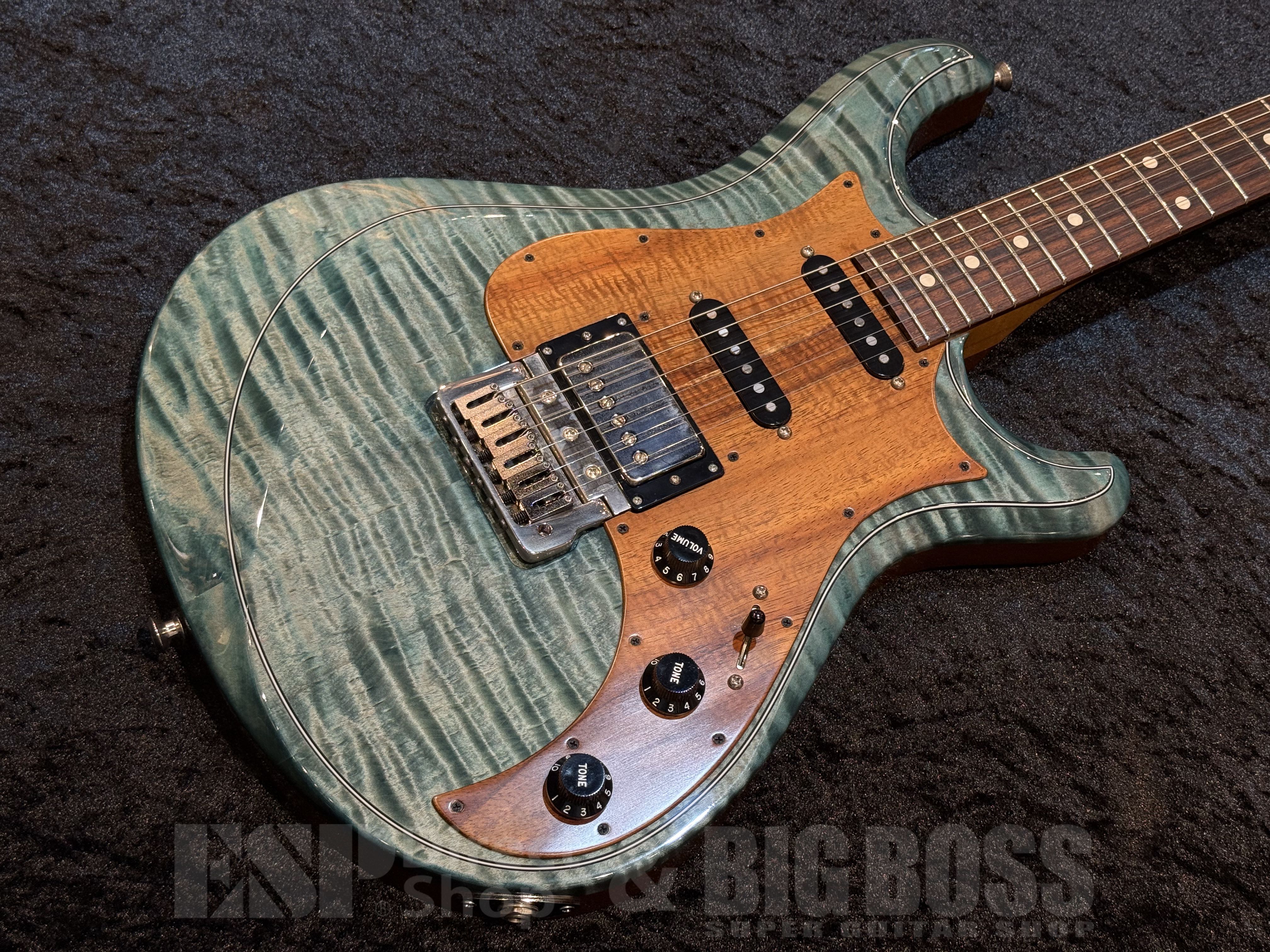 【即納可能】Knaggs Guitars(ナッグスギターズ) Severn Trem HSS #1515【Trquoise/xPurf】 福岡店【新春初売りお年玉セール対象商品】