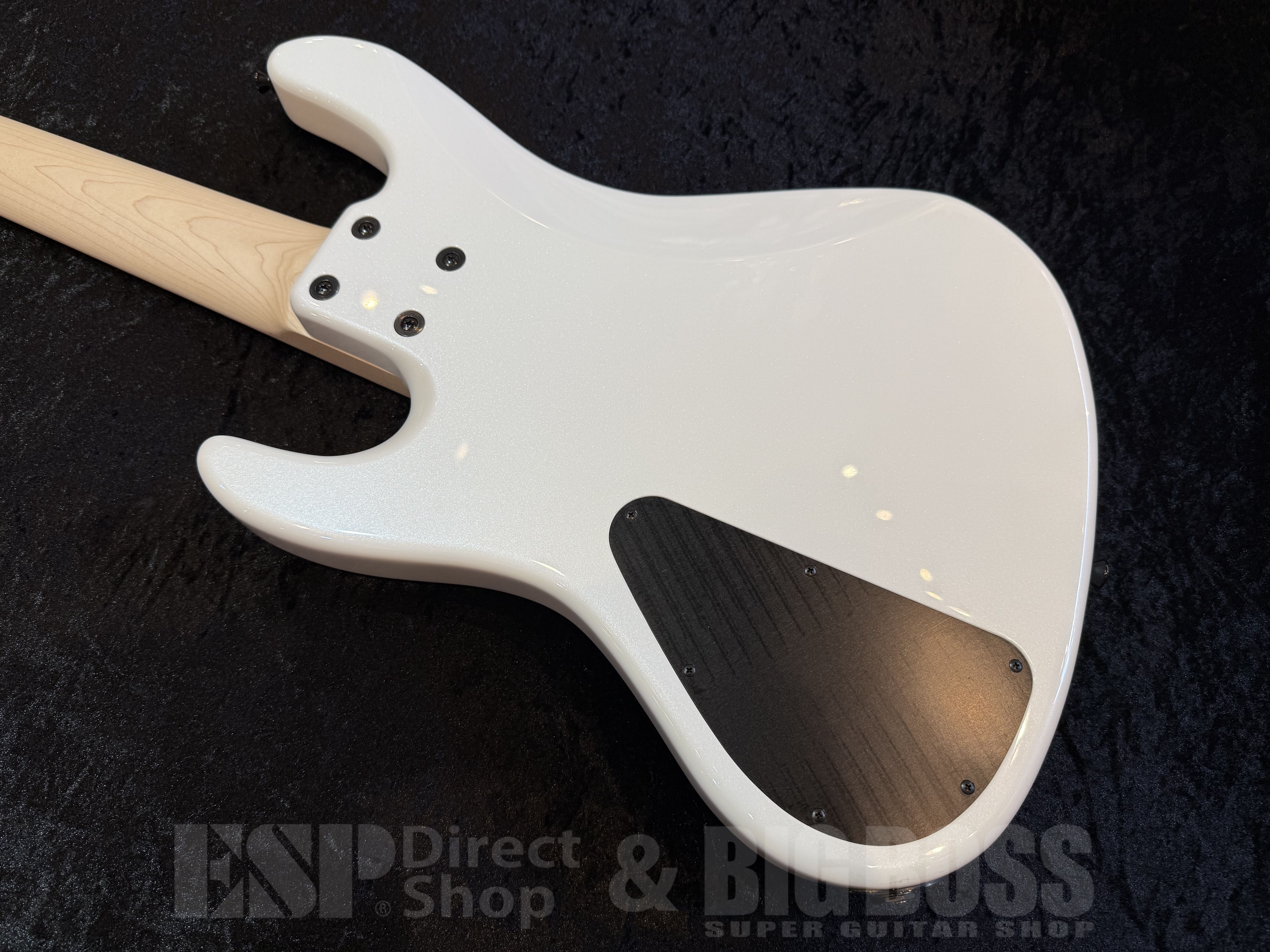 【即納可能】 Kikuchi Guitars （キクチギターズ） Hermes MV5 LE 【Snowflake White Pearl】 福岡店