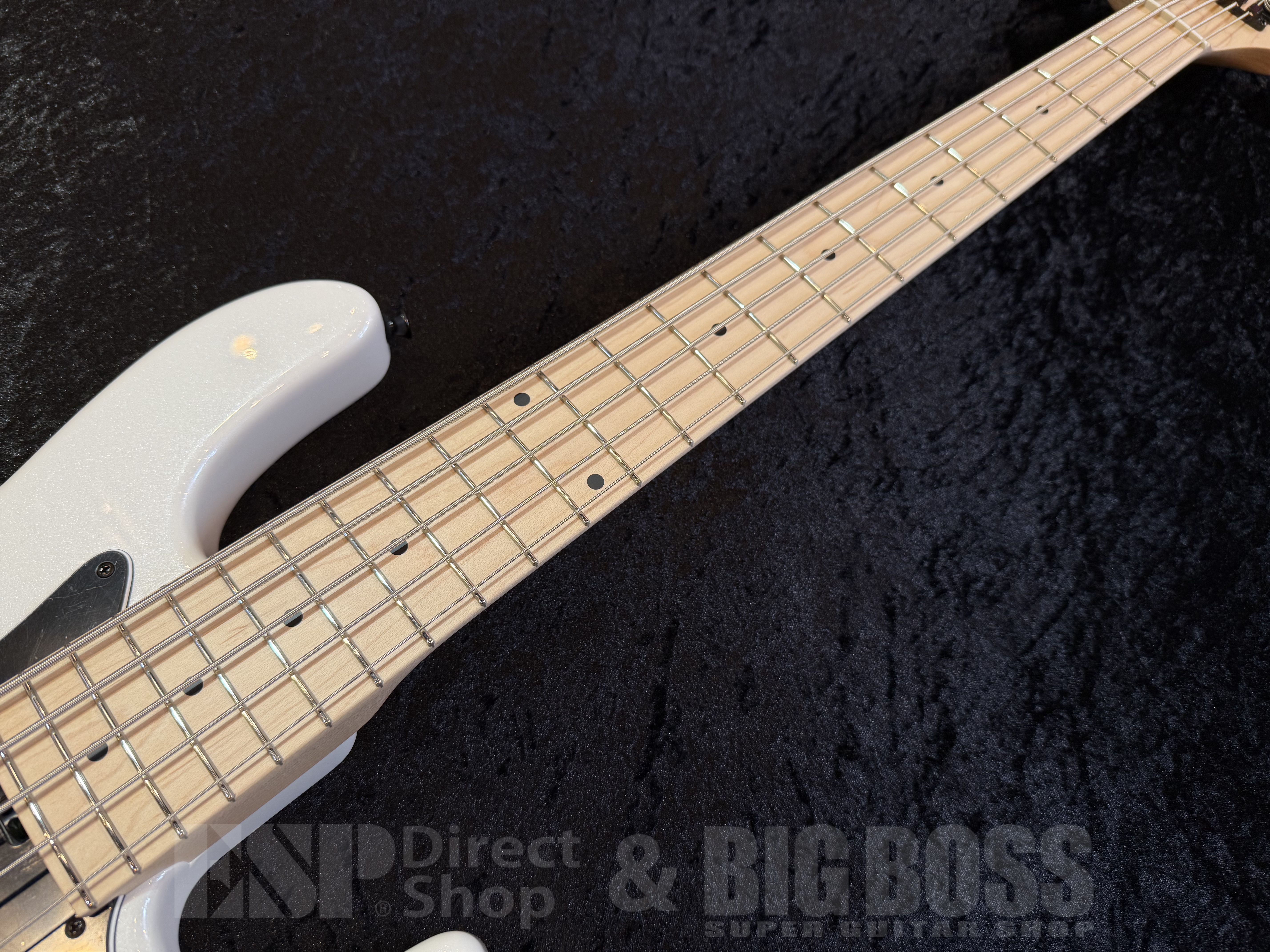 【即納可能】 Kikuchi Guitars （キクチギターズ） Hermes MV5 LE 【Snowflake White Pearl】 福岡店