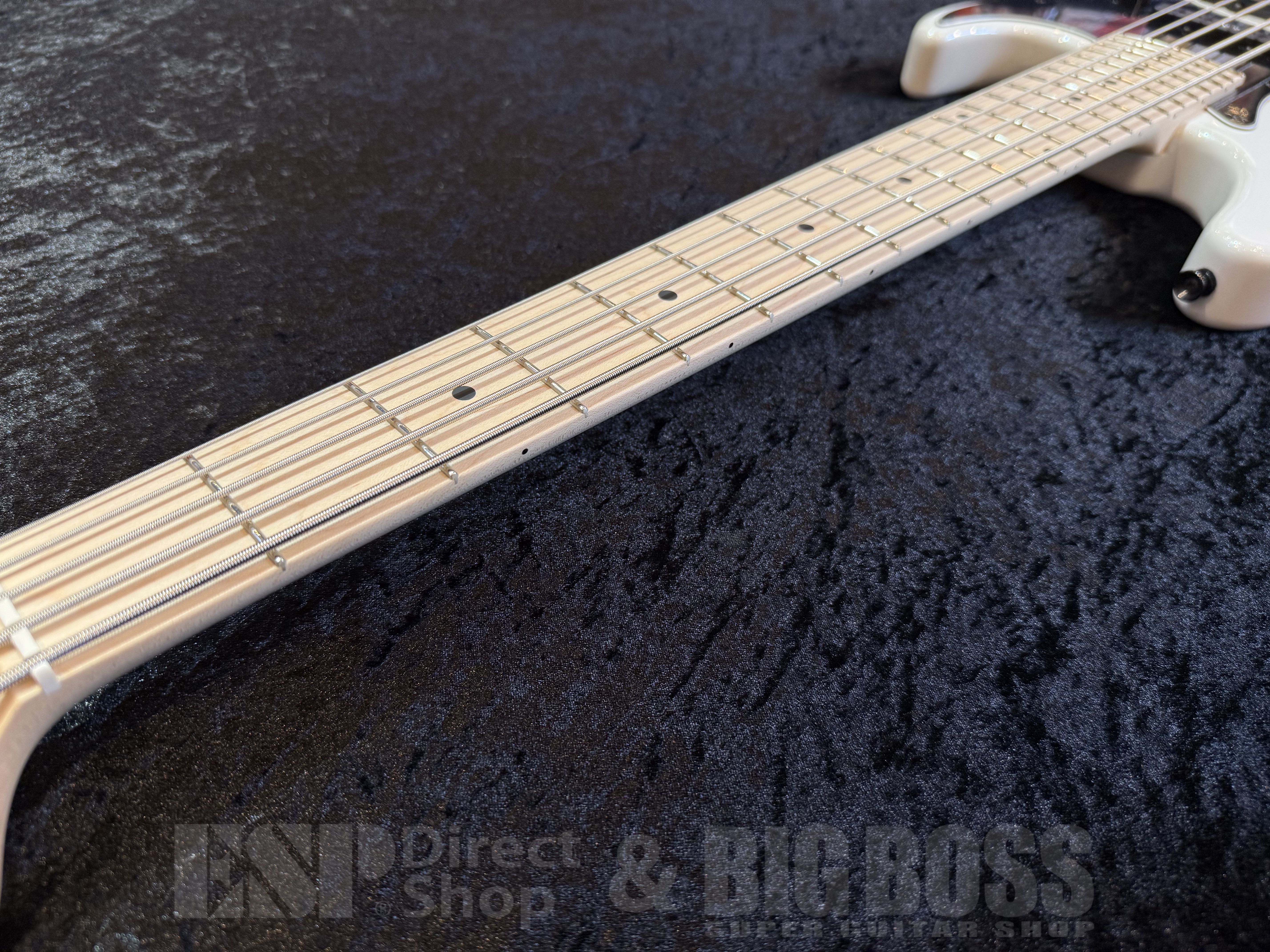 【即納可能】 Kikuchi Guitars （キクチギターズ） Hermes MV5 LE 【Snowflake White Pearl】 福岡店