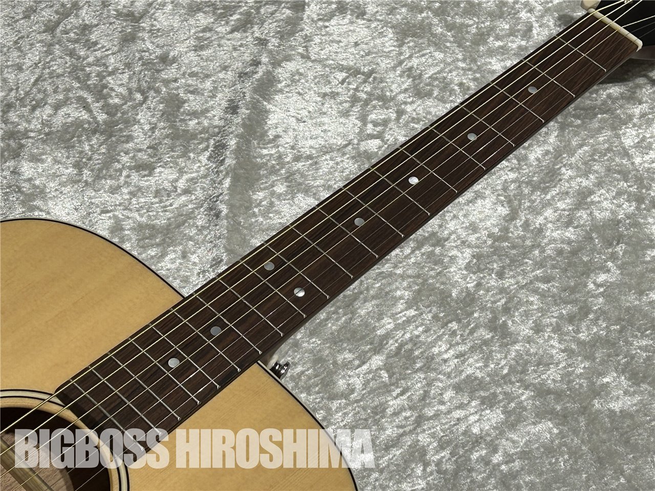【即納可能】Art&Lutherie(アートアンドルシアー) Americana Natural EQ 広島店