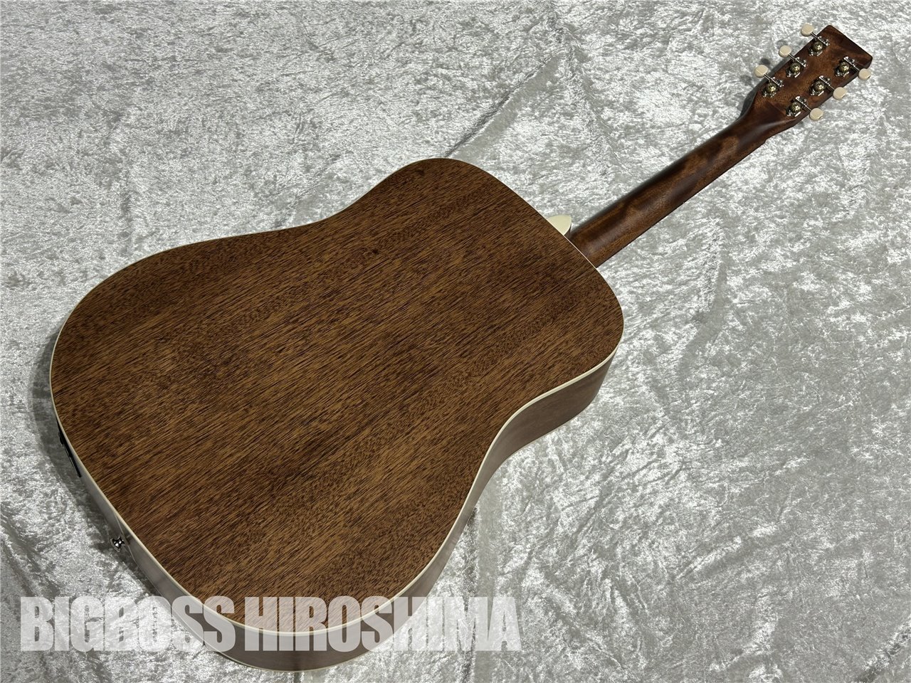 【即納可能】Art&Lutherie(アートアンドルシアー) Americana Natural EQ 広島店