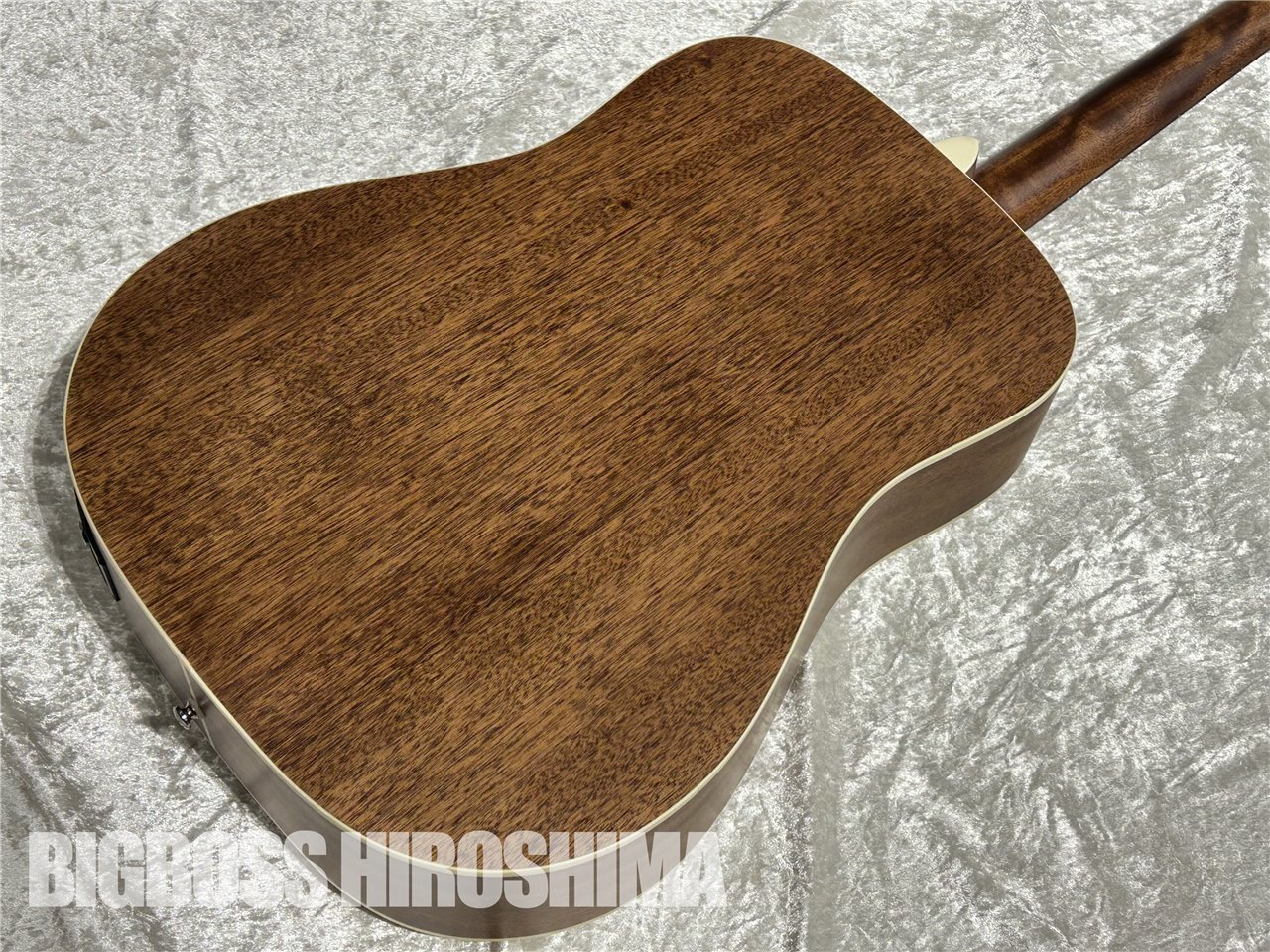 【即納可能】Art&Lutherie(アートアンドルシアー) Americana Natural EQ 広島店