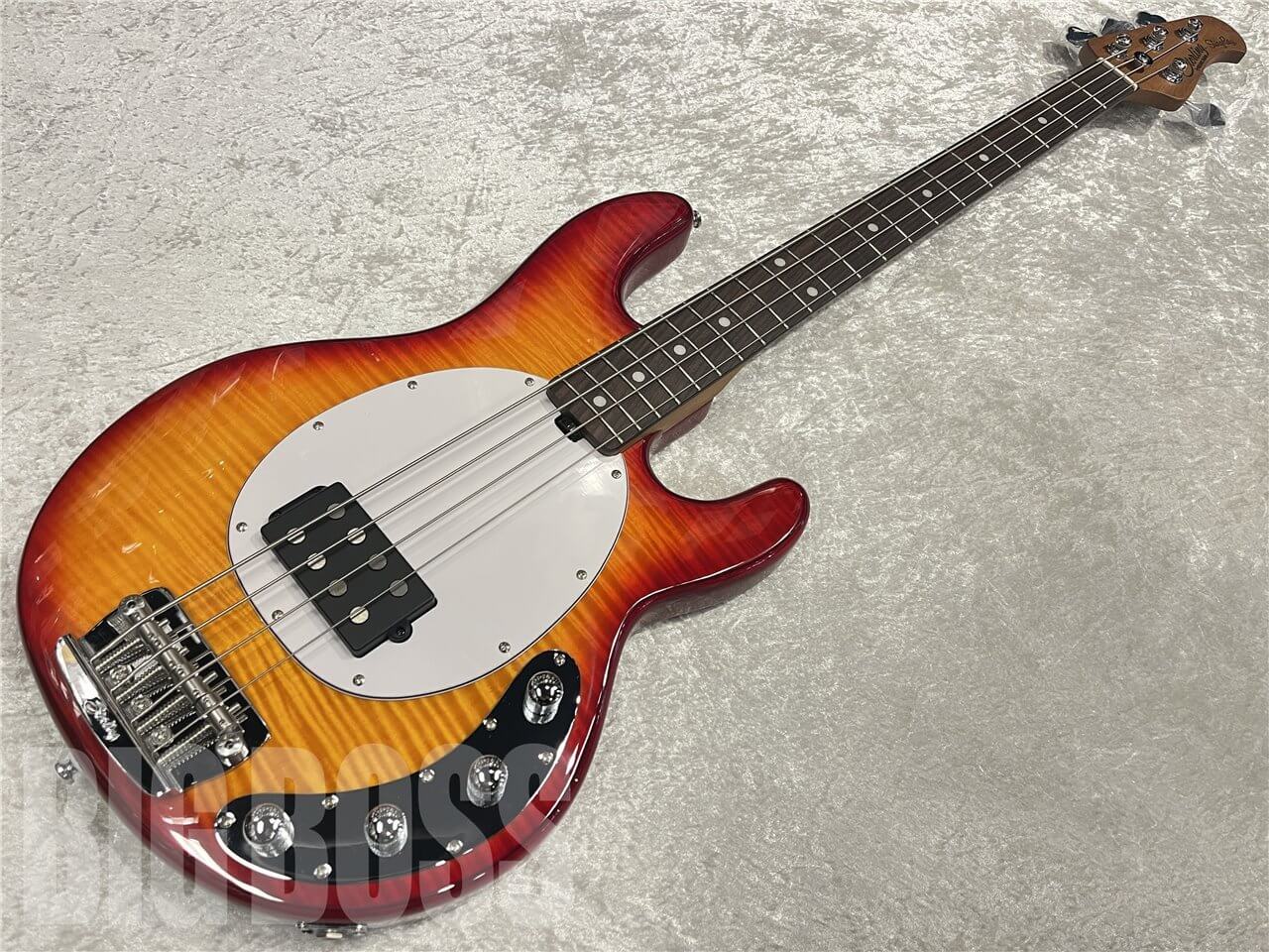 最新作新品1円スタート ミュージックマン スターリン Sterling by MusicMan エレキベース SUB Series 稼働品 ミュージックマン