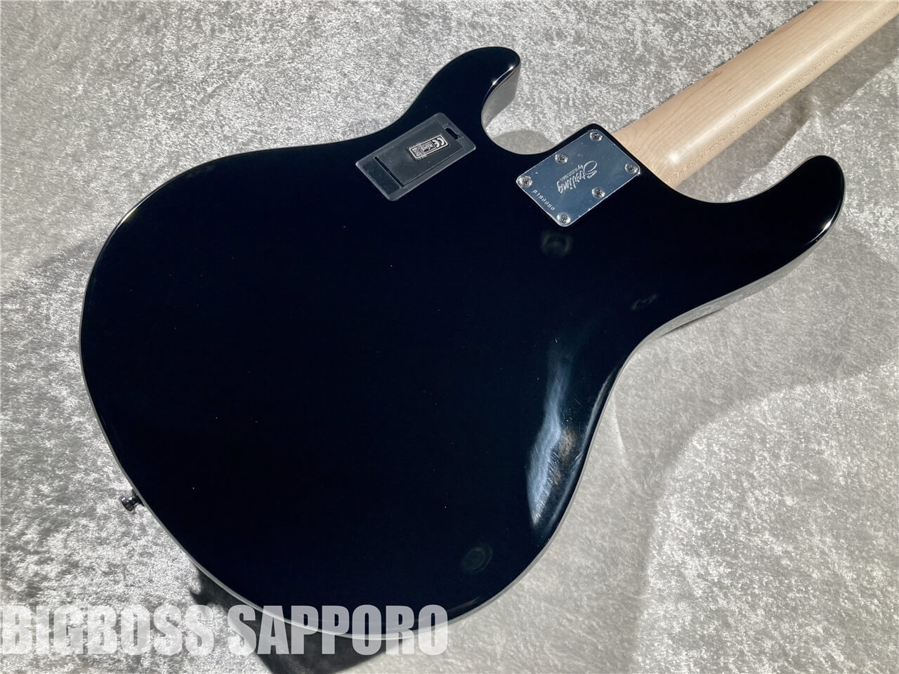 【即納可能】Sterling by MUSIC MAN(スターリンバイミュージックマン) SUB Series Ray5 (Black) 札幌店