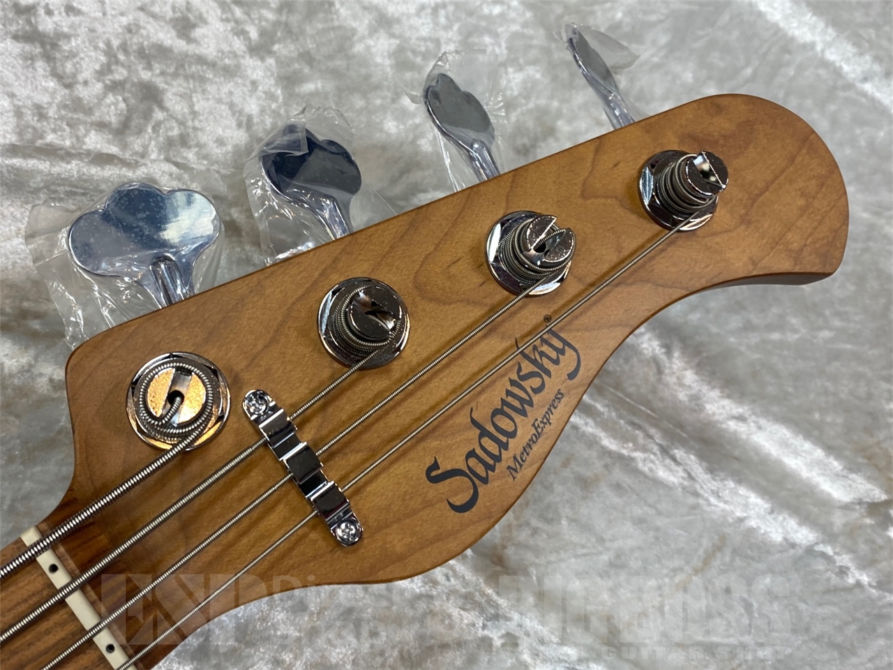 【即納可能】Sadowsky MetroExpress MX22 WL4 BLK/Candy Apple Red/ Morado Fingerboard GWS