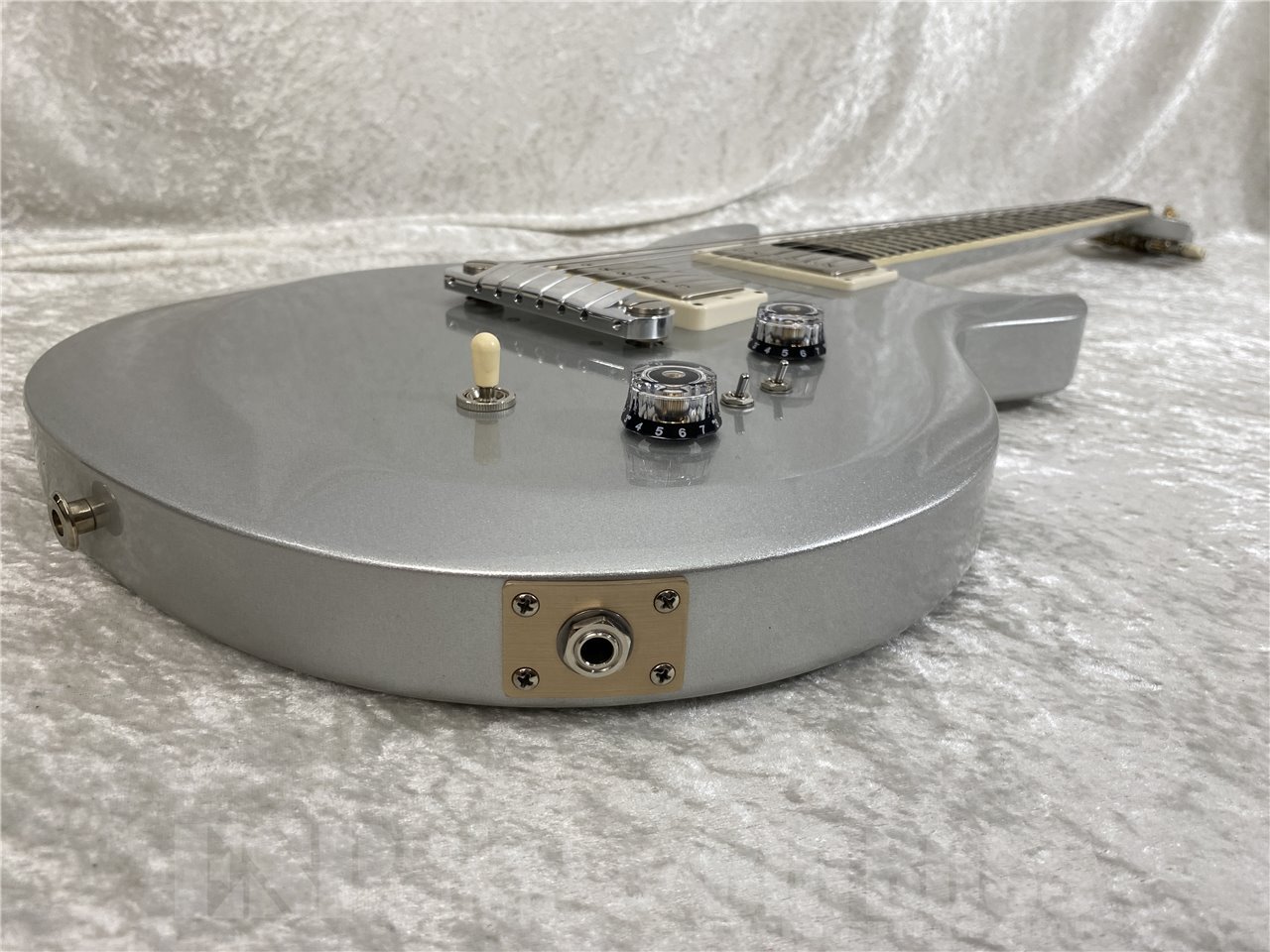 【即納可能】Paul Reed Smith(ポールリードスミス/PRS) S2 MIRA 594 / Platinum Metallic (2025年製 S/N S2083944) お茶の水駅前店(東京)