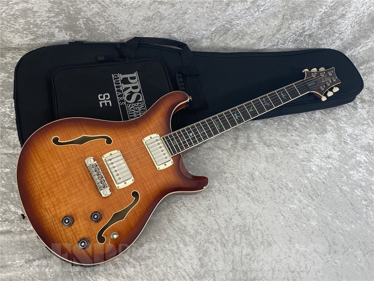 【即納可能】Paul Reed Smith(PRS/ポールリードスミス) SE Hollowbody II Piezo / Vintage Sunburst (2025年製) お茶の水駅前店(東京)