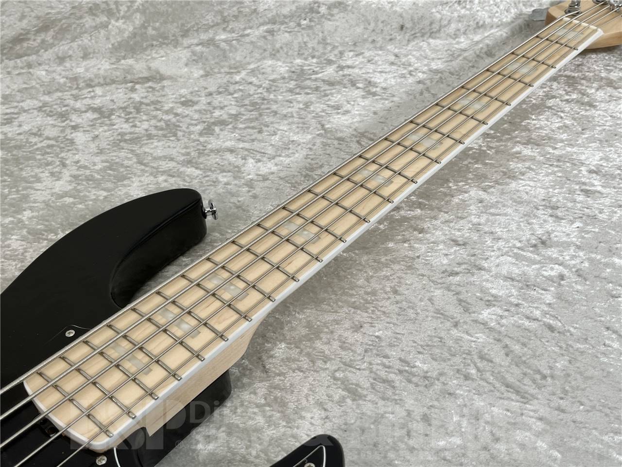 【即納可能】 EDWARDS(エドワーズ) E-AMAZE-AS-5/M (Solid Black) お茶の水駅前店・別館