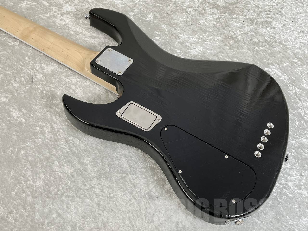 【即納可能】 EDWARDS(エドワーズ) E-AMAZE-AS-5/M (Solid Black) お茶の水駅前店・別館