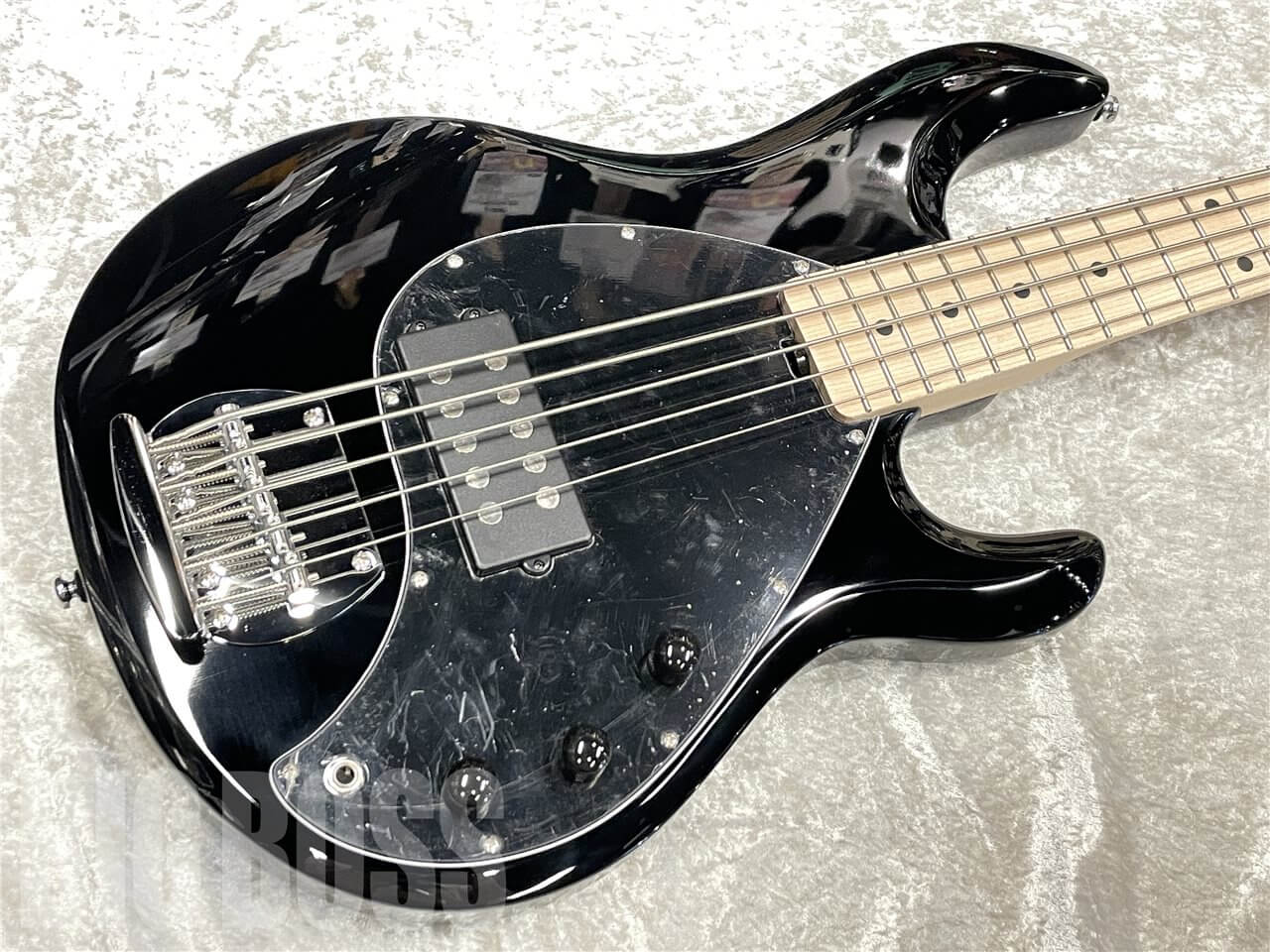 【即納可能】Sterling by MUSIC MAN（スターリンバイミュージックマン）SUB Series StingRay Ray 5（Black）　名古屋店