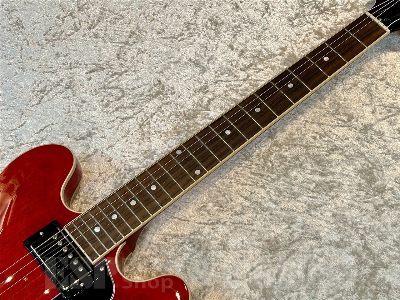【即納可能】Gibson( ギブソン ) ES-335/ Sixties Cherry 広島店