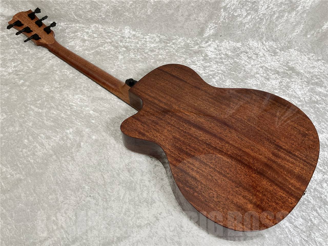 LAG(ラグ) T118ASCE-BRS (エレアコ) お茶の水駅前店・別館