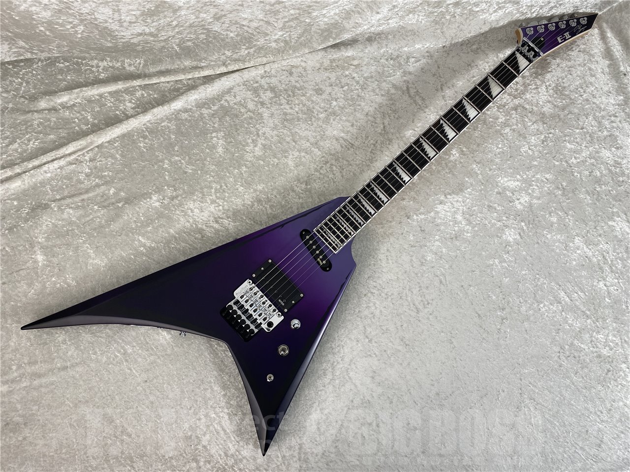 【即納可能】E-II(イーツ―) ALEXI RIPPED (BODOM AFTER MIDNIGHT/Alexi Laihoモデル) お茶の水駅前店(東京)