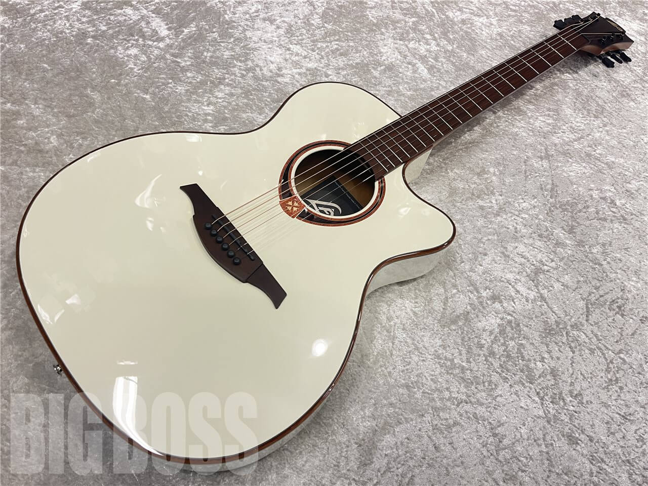 【即納可能】LAG Guitars（ラグギターズ）T118ASCE（Ivory）　名古屋店