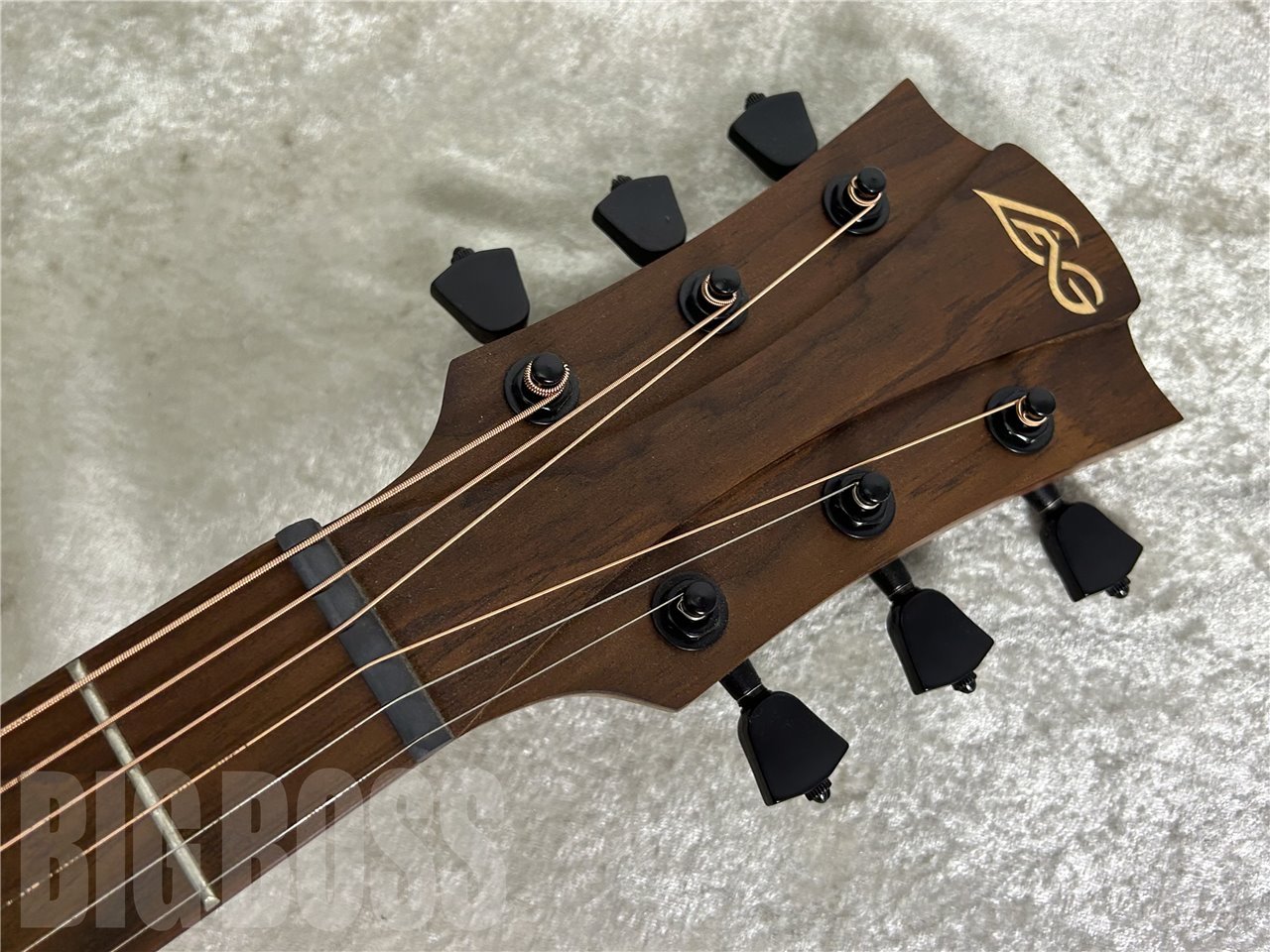 【即納可能】LAG Guitars（ラグギターズ）T118D-BRS（アコースティックギター）　お茶の水駅前店・別館