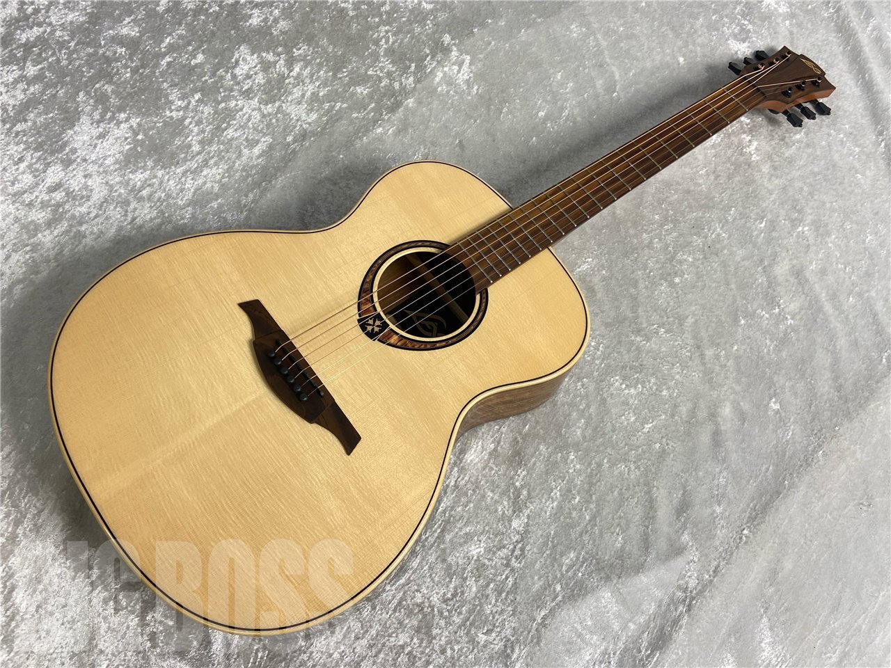 【即納可能】LAG Guitars（ラグギターズ）T318A（アコースティックギター） お茶の水駅前店・別館