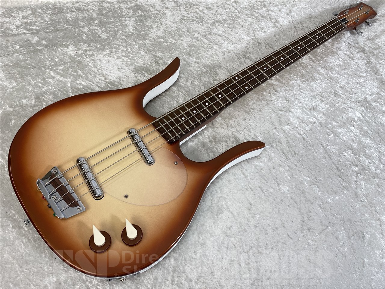 【即納可能】Danelectro(ダンエレクトロ) LONGHORN BASS (Copper Burst) お茶の水駅前店(東京)