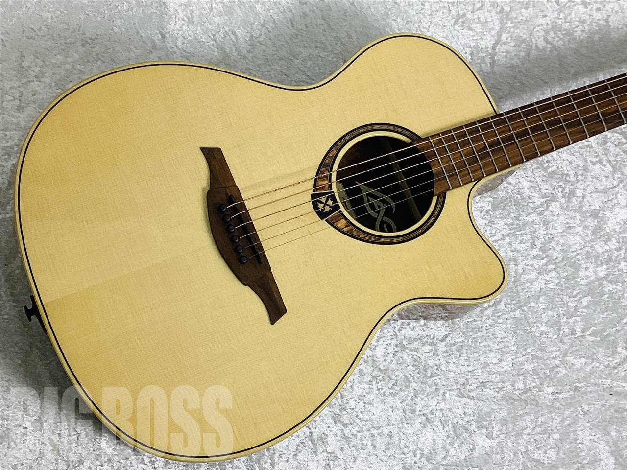 【即納可能】LAG Guitars（ラグギターズ）T318ACE（エレクトリック・アコースティックギター） お茶の水駅前店・別館