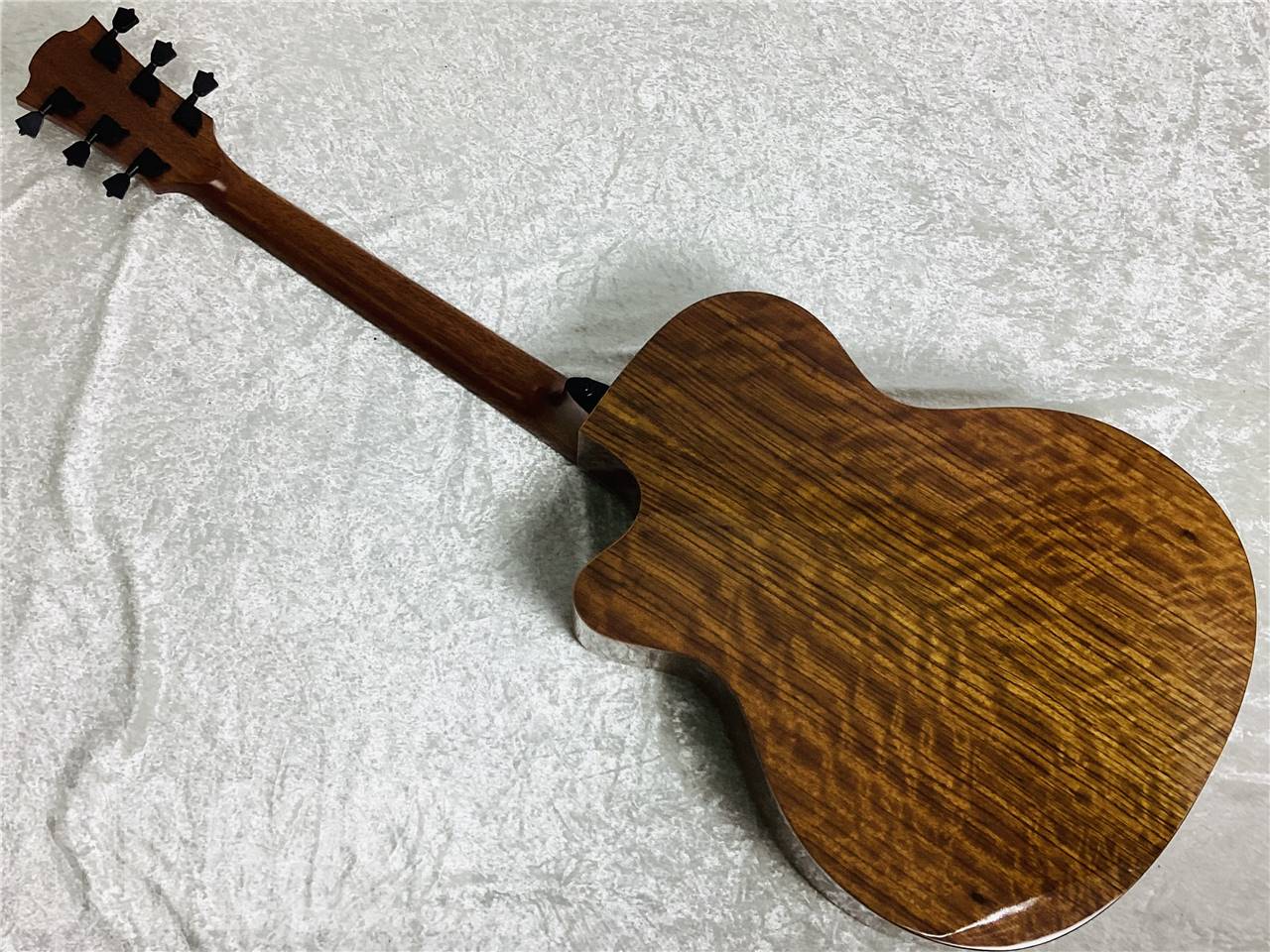 【即納可能】LAG Guitars（ラグギターズ）T318ACE（エレクトリック・アコースティックギター） お茶の水駅前店・別館