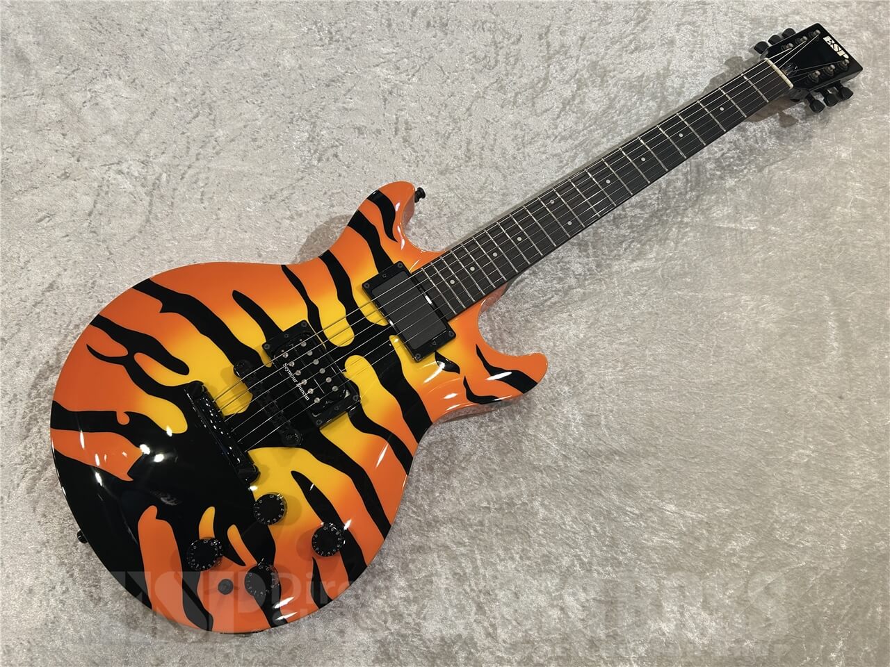 ESP Viper カラーオーダー 値下げ交渉歓迎 ESP Viper カラーオーダー