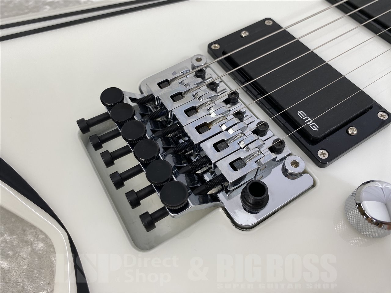 【即納可能】E-II(イーツー) SV (White, w/Black Stripes) お茶の水駅前店(東京)