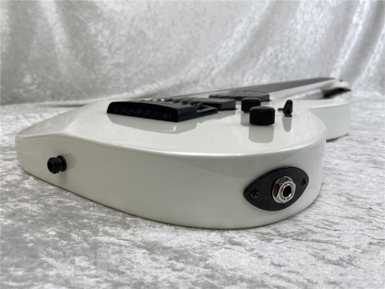 【即納可能】E-II(イーツー) M-II 7B ET (Pearl White) お茶の水駅前店(東京)