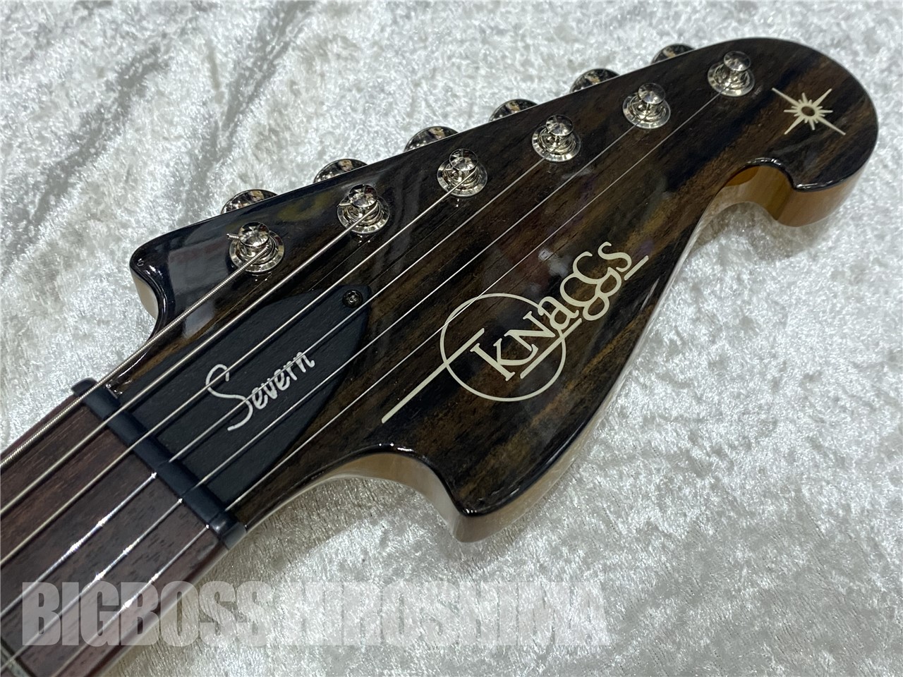 【即納可能】Knaggs Guitars Severn Trem HSS ( Aged Scotch / Onyx 1xpurf) #1364 広島店