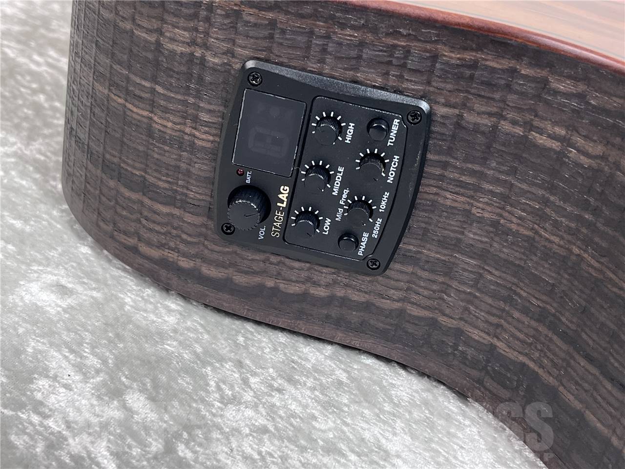 【即納可能】LAG(ラグ) SAUVAGE-ACE (エレアコ) お茶の水駅前店・別館