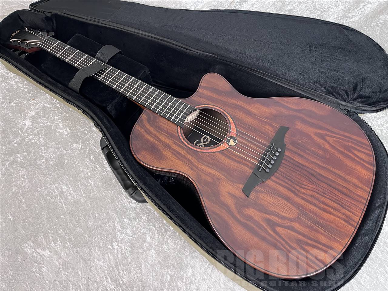 【即納可能】LAG(ラグ) SAUVAGE-ACE (エレアコ) お茶の水駅前店・別館