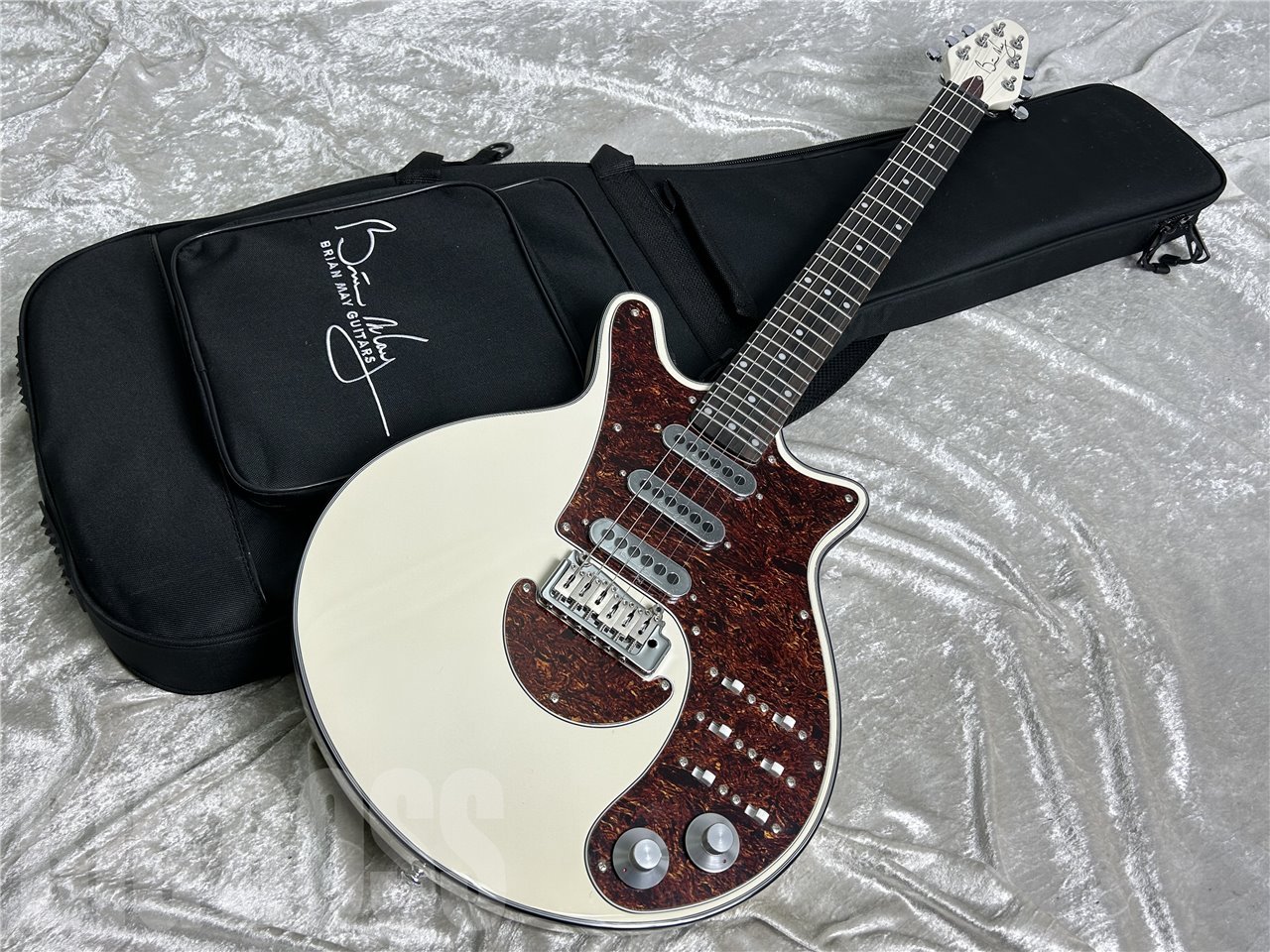 【即納可能/OUTLET】Brian May Guitars(ブライアンメイギターズ) Red Special (White) お茶の水駅前店(東京)