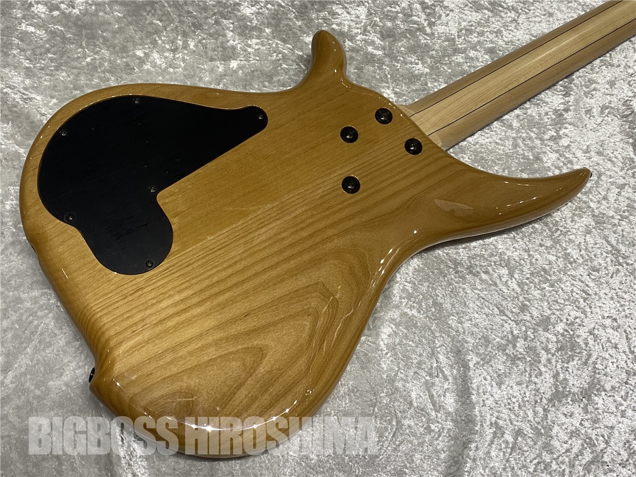 【即納可能】TUNE(テューン) TWB-4 5A Buckeye Burl (NTL) 広島店【中古・アウトレット タイムセール開催中！12月26日～31日まで】