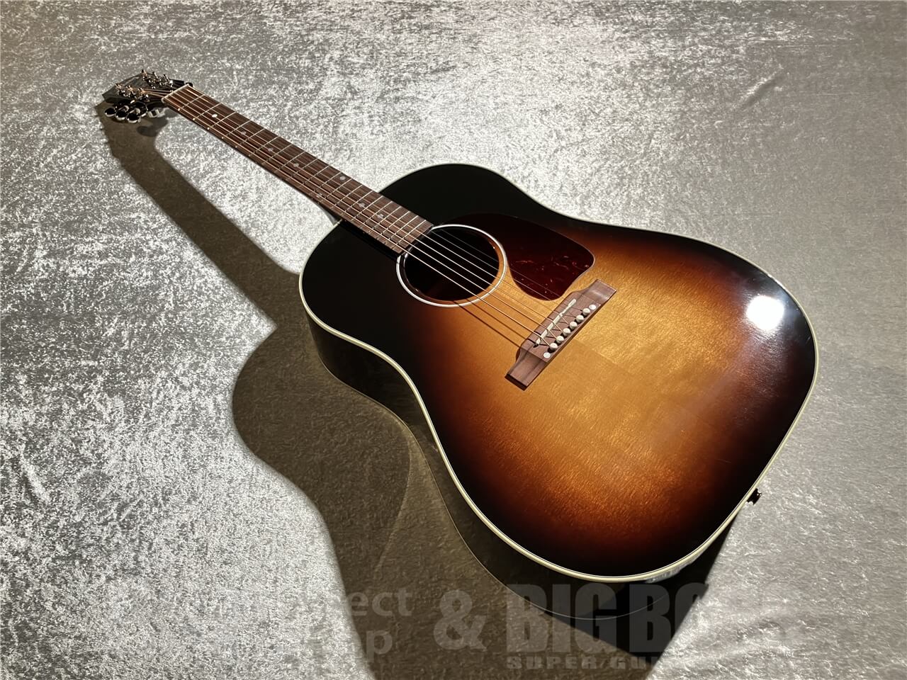 【即納可能】GIBSON(ギブソン) J-45 Standerd (Vintage Sunburst) 札幌店