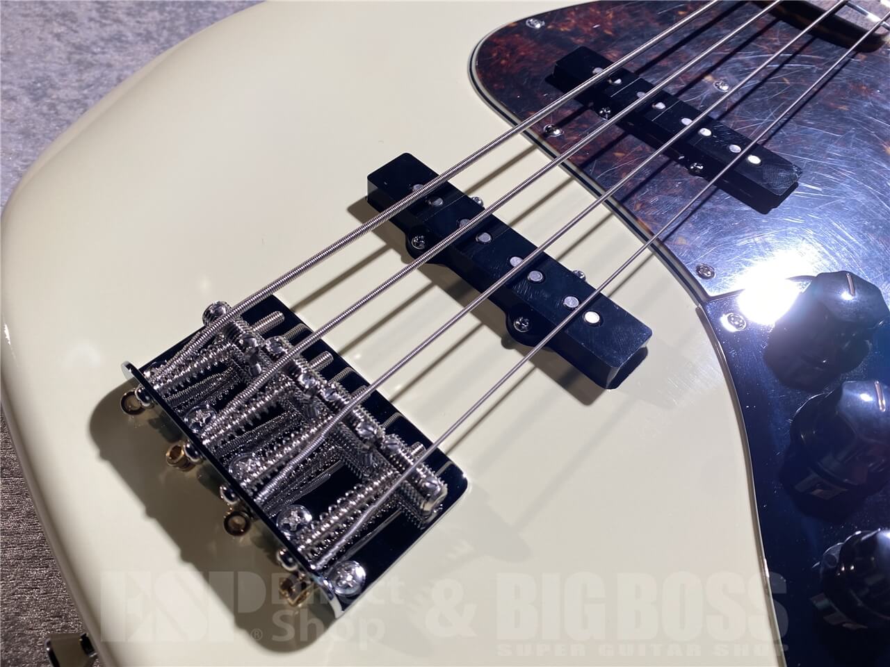 【即納可能】Vanzandt(ヴァンザント) JBV-R2 (Vintage White) 札幌店