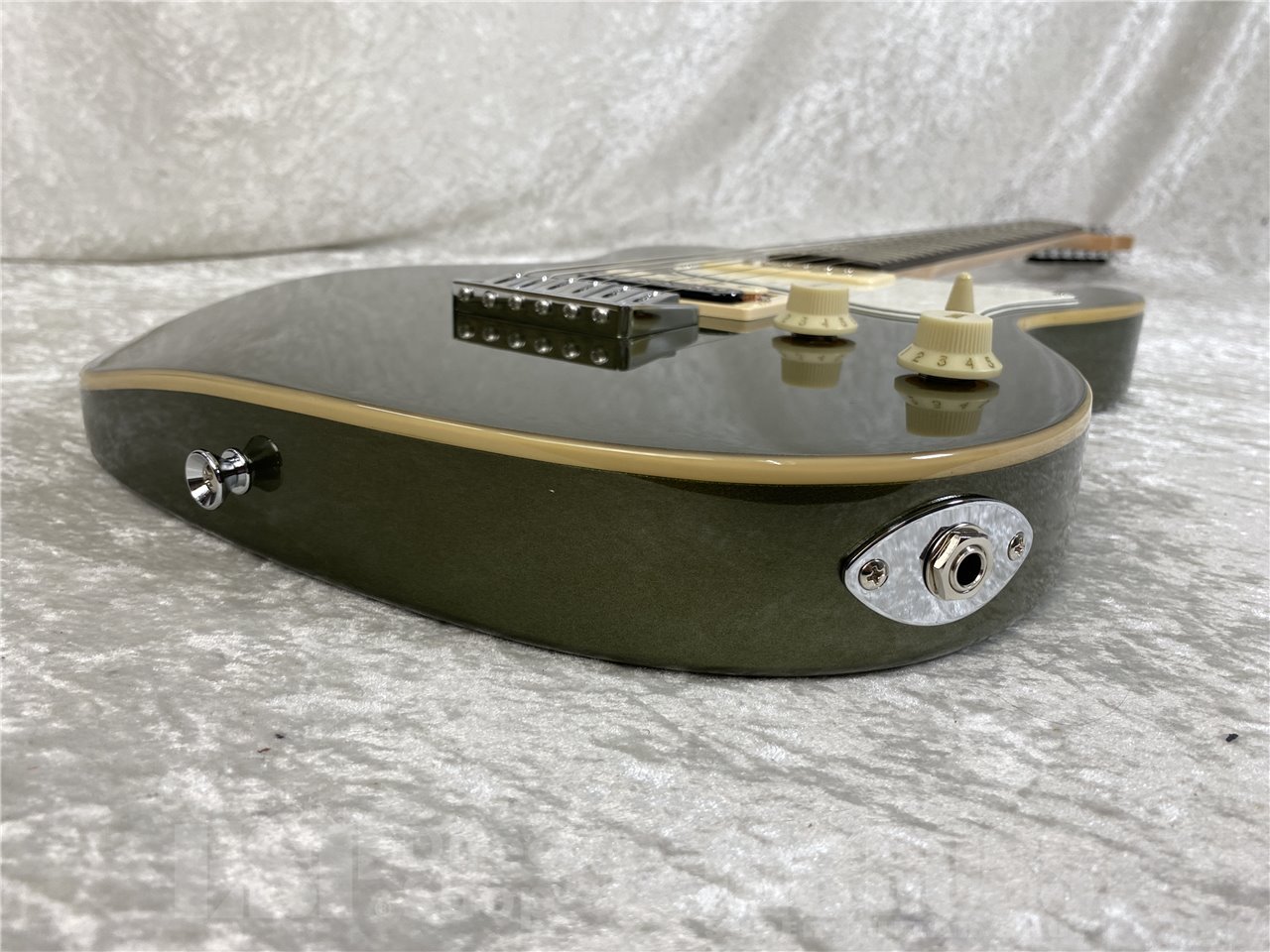 【即納可能】EDWARDS(エドワーズ) E-THROBBER-CTM (Leaf Green Metallic) お茶の水駅前店(東京)