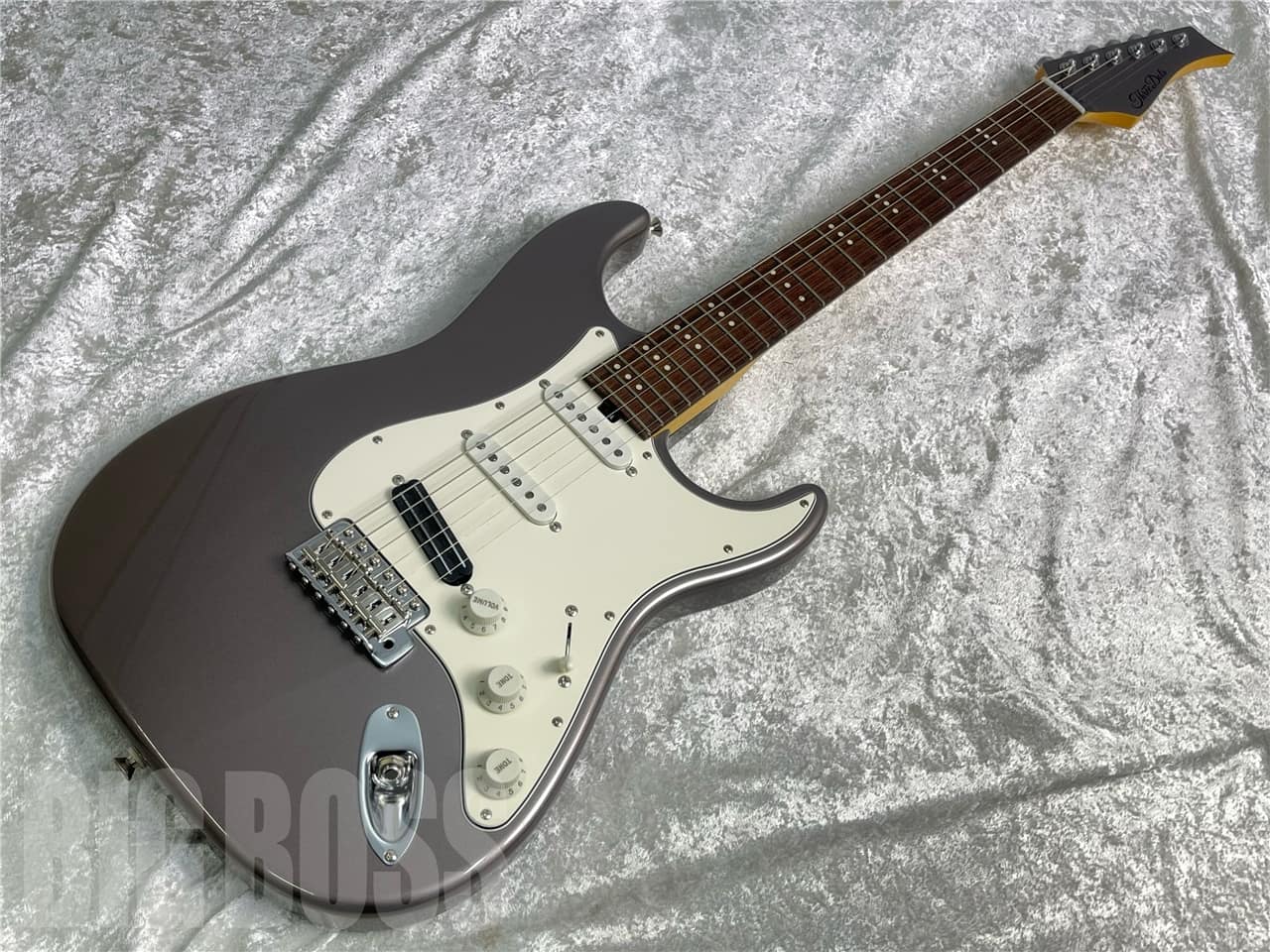 【即納可能】Three Dots Guitars (スリードッツギターズ) S Model (Dolphin Gray Metallic) 駅前店