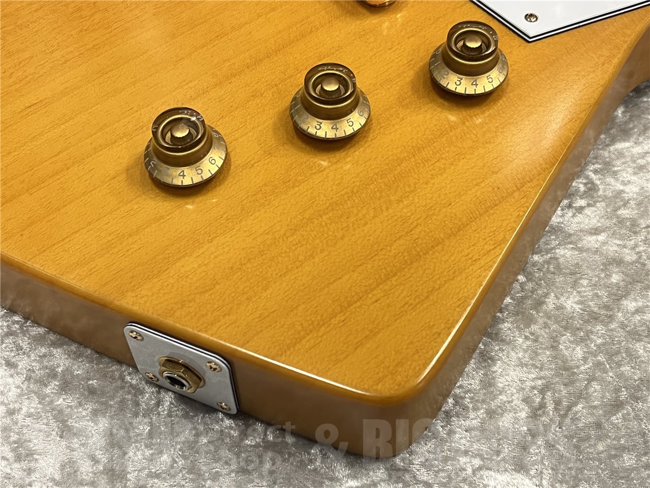 【即納可能】Epiphone（エピフォン）1958 Korina Explorer（Aged Natural）　名古屋店