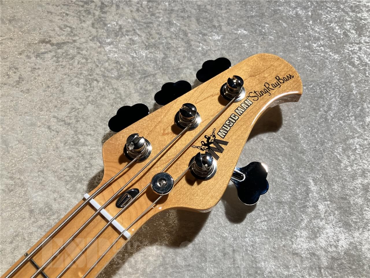 【即納可能】MUSICMAN(ミュージックマン) Retro '70s StingRay Bass (Vintage Sunburst) 札幌店
