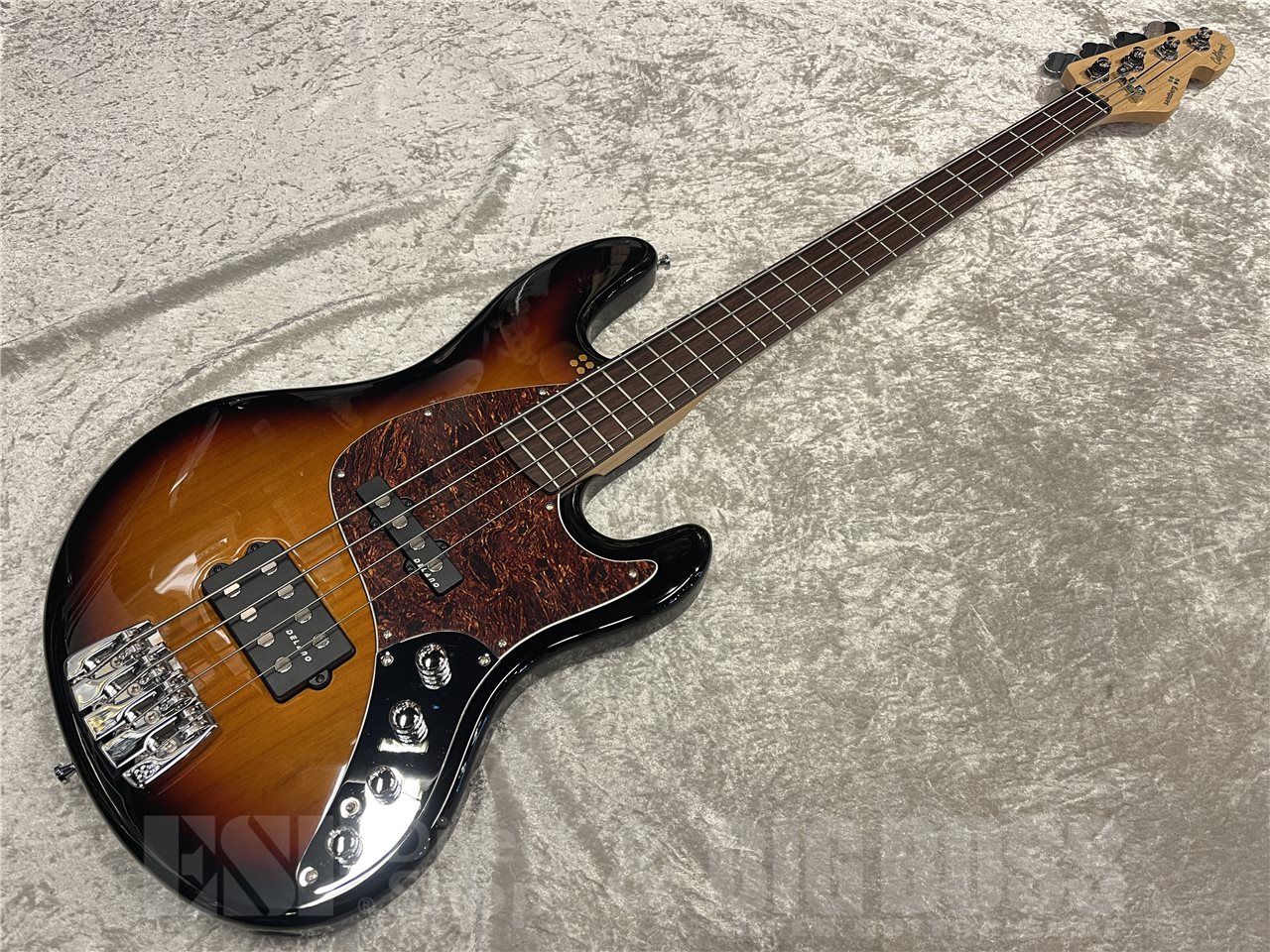 【即納可能】Sandberg（サンドバーグ） California TM4（3-Tone-Sunburst）　名古屋
